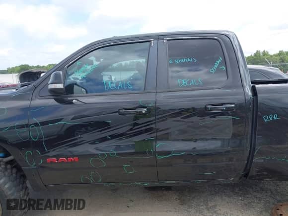 2019 Ram 1500 Rebel with VIN 1C6SRFET1KN661716, listed as a IAAI auction lot 42729472 with 140,280 mi miles and . Bid and sale history available at DreamBid. Image 15.