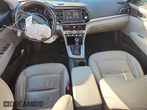 2019 Hyundai Elantra Value Edition с VIN 5NPD84LF0KH481584, выставлен на аукционе Copart как лот 82642475 с пробегом 106 334 миль миль и Чистый • Clean title. История ставок и продаж доступна на DreamBid. Изображение 8.