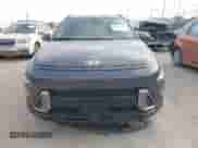 2025 Hyundai Kona SEL с VIN KM8HB3AB6SU300616, выставлен на аукционе IAAI как лот 43517528 с пробегом 9 515 миль миль и . История ставок и продаж доступна на DreamBid. Изображение 12.