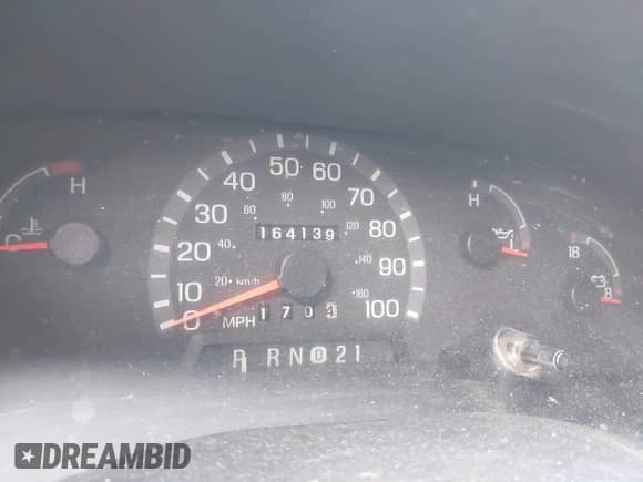 2000 Ford Econoline Cargo z VIN 1FTRE14W1YHB19251, wystawiony jako IAAI lot #42114841 z przebiegiem 164 139 mil mil oraz . Historia ofert i sprzedaży dostępna na DreamBid. Obrazek 7.