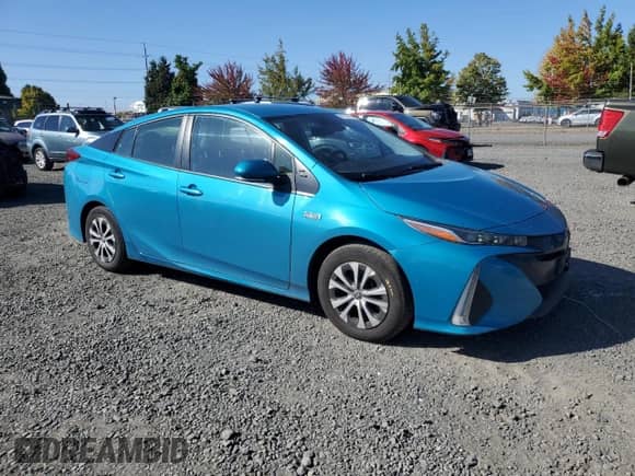 2022 Toyota Prius XLE with VIN JTDKAMFP7N3202583, listed as a Copart auction lot 81528165 with 96,820 mi miles and Salvage title. Bid and sale history available at DreamBid. Image 4.