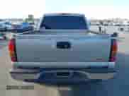 2005 GMC Sierra 1500 SLE z VIN 2GTEC13T451170723, wystawiony jako IAAI lot #43116884 z przebiegiem 222 286 mil mil oraz . Historia ofert i sprzedaży dostępna na DreamBid. Obrazek 17.