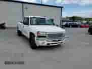 2004 GMC Sierra 1500 SLT z VIN 2GTEK19T841367242, wystawiony jako Copart lot #69794725 z przebiegiem 256 017 mil mil oraz Szkoda całkowita • Salvage title. Historia ofert i sprzedaży dostępna na DreamBid. Obrazek 13.