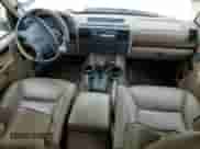 2002 Land Rover Discovery с VIN SALTY12452A763732, выставлен на аукционе Copart как лот 41459004 с пробегом 118 405 миль миль и Списание • Salvage title. История ставок и продаж доступна на DreamBid. Изображение 8.