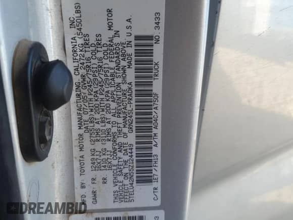 2005 Toyota Tacoma with VIN 5TELU42N55Z124449, listed as a Copart auction lot 81939745 with 241,173 mi miles and Salvage title. Bid and sale history available at DreamBid. Image 12.