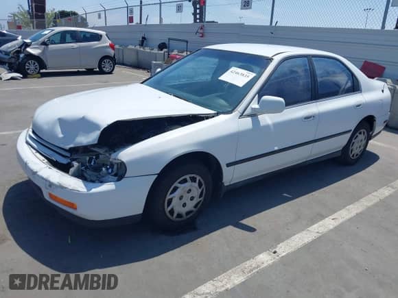 1994 Honda Accord с VIN JHMCD5640RC025547, выставлен на аукционе IAAI как лот 42463835 с пробегом 176 499 миль миль и . История ставок и продаж доступна на DreamBid. Изображение 17.