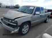 2001 Chevrolet Silverado 1500 LS с VIN 1GCEC19T21Z211584, выставлен на аукционе IAAI как лот 43426868 с пробегом 230 513 миль миль и . История ставок и продаж доступна на DreamBid. Изображение 2.
