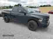 2021 Ram 1500 Express z VIN 1C6RR7FG0MS546194, wystawiony jako Copart lot #65220315 z przebiegiem 84 442 mil mil oraz Szkoda całkowita • Salvage title. Historia ofert i sprzedaży dostępna na DreamBid. Obrazek 4.