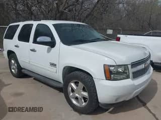 2014 Chevrolet Tahoe LS с VIN 1GNSCAE07ER245421, выставлен на аукционе IAAI как лот 41799604 с пробегом 187 827 миль миль и . История ставок и продаж доступна на DreamBid. Изображение 1.
