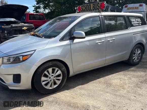 2017 Kia Sedona L с VIN KNDMA5C12H6259694, выставлен на аукционе Copart как лот 90043375 с пробегом 190 086 миль миль и Чистый • Clean title. История ставок и продаж доступна на DreamBid. Изображение 2.