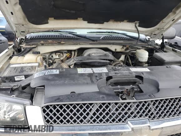 2005 Chevrolet Silverado 1500HD LS с VIN 1GCGK13U55F841748, выставлен на аукционе Copart как лот 86821734 с пробегом 145 975 миль миль и Списание • Salvage title. История ставок и продаж доступна на DreamBid. Изображение 12.