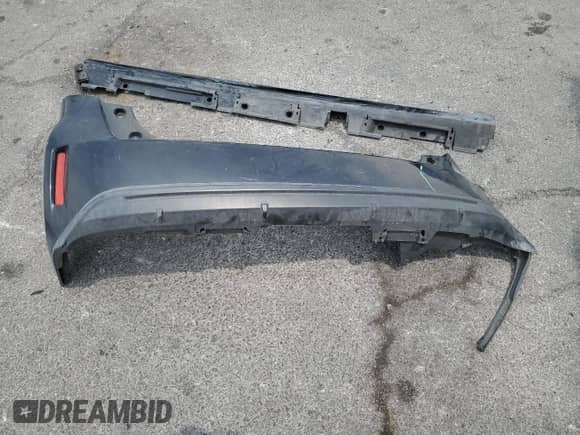 2016 Toyota Prius Two z VIN JTDZN3EU4GJ044156, wystawiony jako Copart lot #67583835 z przebiegiem 125 534 mil mil oraz Szkoda całkowita • Salvage title. Historia ofert i sprzedaży dostępna na DreamBid. Obrazek 13.