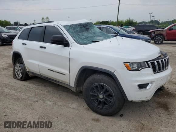 2018 Jeep Grand Cherokee Laredo with VIN 1C4RJFAG1JC166739, listed as a Copart auction lot 59468844 with Not provided miles and Non repairable. Bid and sale history available at DreamBid. Image 4.