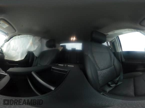 2024 Toyota Tundra Limited z VIN 5TFJA5DB2RX216804, wystawiony jako IAAI lot #42913960 z przebiegiem 13 394 mil mil oraz . Historia ofert i sprzedaży dostępna na DreamBid. Obrazek 18.