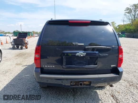 2008 Chevrolet Tahoe LTZ z VIN 1GNFK13058J134134, wystawiony jako IAAI lot #43214724 z przebiegiem 305 744 mil mil oraz . Historia ofert i sprzedaży dostępna na DreamBid. Obrazek 17.