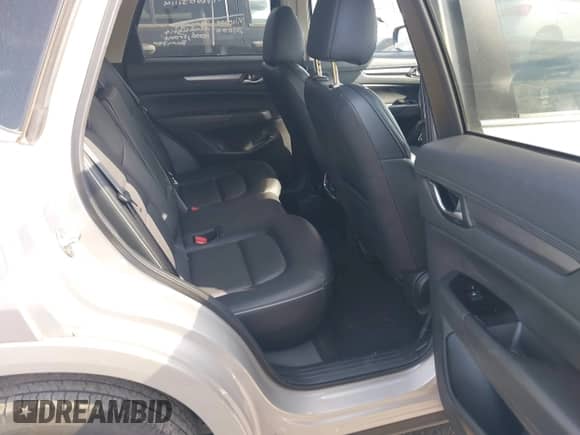 2024 Mazda CX-5 S Select z VIN JM3KFBBL6R0500212, wystawiony jako IAAI lot #43266605 z przebiegiem 38 461 mil mil oraz . Historia ofert i sprzedaży dostępna na DreamBid. Obrazek 8.