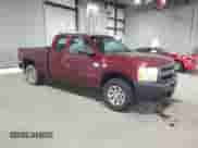 2013 Chevrolet Silverado 1500 Work Truck z VIN 1GCRKPEA4DZ397418, wystawiony jako Copart lot #82654955 z przebiegiem 103 318 mil mil oraz Czysty tytuł • Clean title. Historia ofert i sprzedaży dostępna na DreamBid. Obrazek 4.