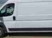 2022 Ram ProMaster Cargo z VIN 3C6LRVDG7NE110590, wystawiony jako IAAI lot #42947226 z przebiegiem Nie podano mil oraz . Historia ofert i sprzedaży dostępna na DreamBid. Obrazek 13.