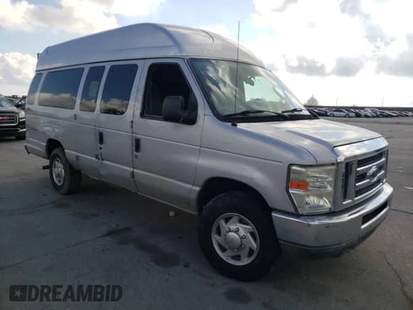 2010 Ford Econoline Cargo Commercial с VIN 1FTSS3EL8ADA57144, выставлен на аукционе Copart как лот 72791634 с пробегом Не указан миль и Чистый • Clean title. История ставок и продаж доступна на DreamBid. Изображение 4.