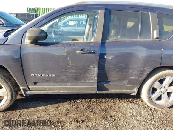 2012 Jeep Compass Limited с VIN 1C4NJDCB0CD664366, выставлен на аукционе IAAI как лот 41563673 с пробегом 94 603 миль миль и . История ставок и продаж доступна на DreamBid. Изображение 6.
