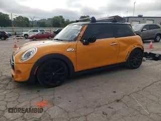 2017 MINI Hardtop Cooper S z VIN WMWXP7C53H3B94057, wystawiony jako Copart lot #69595365 z przebiegiem 39 003 mil mil oraz Szkoda całkowita • Salvage title. Historia ofert i sprzedaży dostępna na DreamBid. Obrazek 1.