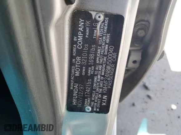 1998 Hyundai Accent GL z VIN KMHVF24N8WU500040, wystawiony jako Copart lot #52039755 z przebiegiem 103 631 mil mil oraz Szkoda całkowita • Salvage title. Historia ofert i sprzedaży dostępna na DreamBid. Obrazek 12.