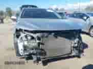 2019 Toyota Camry SE z VIN 4T1B11HK3KU197447, wystawiony jako IAAI lot #43301032 z przebiegiem 94 276 mil mil oraz . Historia ofert i sprzedaży dostępna na DreamBid. Obrazek 6.