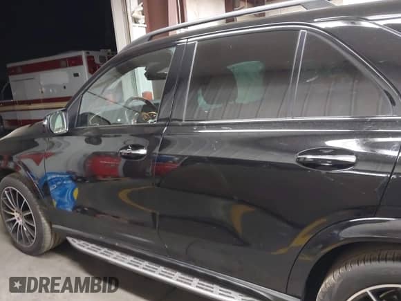 2023 Mercedes-Benz GLE 350 with VIN 4JGFB4JB7PA960797, listed as a IAAI auction lot 42107769 with 27,982 mi miles and . Bid and sale history available at DreamBid. Image 14.