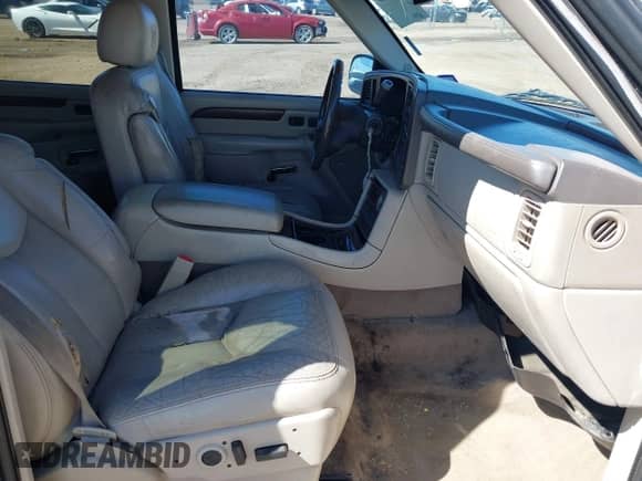 2005 Cadillac Escalade ESV with VIN 3GYFK66N35G235015, listed as a IAAI auction lot 41691500 with 263,239 mi miles and . Bid and sale history available at DreamBid. Image 5.