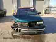1989 GMC Sierra 1500 z VIN 1GTDC14K9KZ511666, wystawiony jako Copart lot #46428775 z przebiegiem 138 400 mil mil oraz Szkoda całkowita • Salvage title. Historia ofert i sprzedaży dostępna na DreamBid. Obrazek 5.
