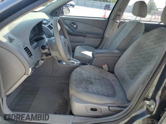 2005 Chevrolet Malibu LS z VIN 1G1ZT54865F232501, wystawiony jako Copart lot #72760604 z przebiegiem 208 117 mil mil oraz Czysty tytuł • Clean title. Historia ofert i sprzedaży dostępna na DreamBid. Obrazek 7.