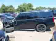 2018 Chevrolet Tahoe LT z VIN 1GNSKBKC9JR202765, wystawiony jako IAAI lot #43149820 z przebiegiem 79 113 mil mil oraz . Historia ofert i sprzedaży dostępna na DreamBid. Obrazek 14.