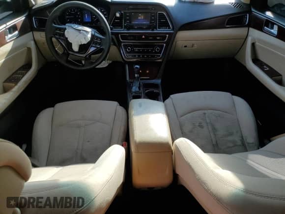 2015 Hyundai Sonata Sport с VIN 5NPE34AF6FH044751, выставлен на аукционе Copart как лот 46225265 с пробегом 143 463 миль миль и Списание • Salvage title. История ставок и продаж доступна на DreamBid. Изображение 8.