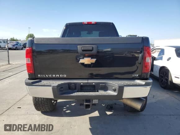 2011 Chevrolet Silverado 2500HD LTZ with VIN 1GC1KYC87BF143073, listed as a Copart auction lot 55778655 with 75,657 mi miles and Salvage title. Bid and sale history available at DreamBid. Image 6.