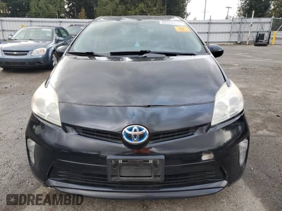 2013 Toyota Prius Three with VIN JTDKN3DUXD5555801, listed as a Copart auction lot 86329715 with 227,980 mi miles and Salvage title. Bid and sale history available at DreamBid. Image 5.