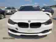 2013 BMW 3 Series 328i с VIN WBA3A5G51DNP26965, выставлен на аукционе Copart как лот 81270935 с пробегом 184 798 миль миль и Списание • Salvage title. История ставок и продаж доступна на DreamBid. Изображение 5.