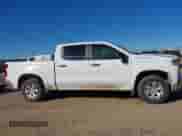 2019 Chevrolet Silverado 1500 Work Truck z VIN 3GCUYAEF5KG293437, wystawiony jako IAAI lot #43441275 z przebiegiem 177 711 mil mil oraz . Historia ofert i sprzedaży dostępna na DreamBid. Obrazek 13.