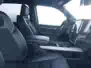 2024 Ram 1500 Big Horn z VIN 1C6SRFFT4RN152664, wystawiony jako IAAI lot #41376365 z przebiegiem 17 504 mil mil oraz . Historia ofert i sprzedaży dostępna na DreamBid. Obrazek 5.