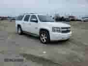 2010 Chevrolet Suburban LS с VIN 1GNUCHE05AR183058, выставлен на аукционе Copart как лот 89012175 с пробегом 236 493 миль миль и Списание • Salvage title. История ставок и продаж доступна на DreamBid. Изображение 12.