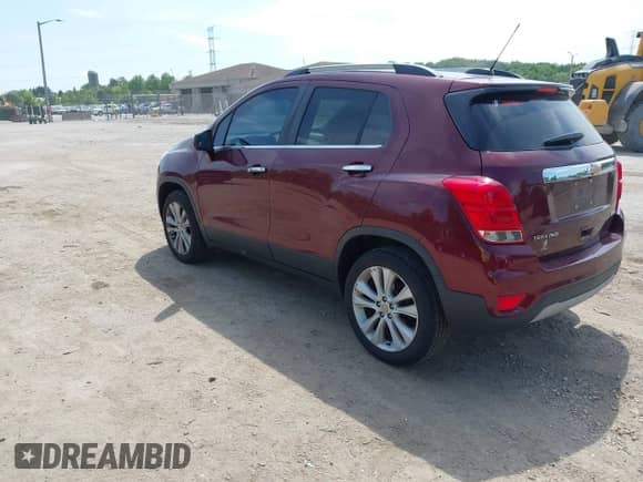 2017 Chevrolet Trax Premier z VIN 3GNCJRSB5HL148793, wystawiony jako IAAI lot #42405177 z przebiegiem 108 474 mil mil oraz . Historia ofert i sprzedaży dostępna na DreamBid. Obrazek 3.