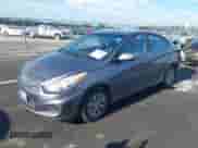 2016 Hyundai Accent SE z VIN KMHCT4AE8GU089451, wystawiony jako IAAI lot #43044031 z przebiegiem 217 363 mil mil oraz . Historia ofert i sprzedaży dostępna na DreamBid. Obrazek 2.