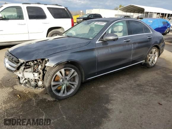 2016 Mercedes-Benz C 350e z VIN 55SWF4HB3GU160230, wystawiony jako Copart lot #40674924 z przebiegiem 69 364 mil mil oraz . Historia ofert i sprzedaży dostępna na DreamBid. Obrazek 1.