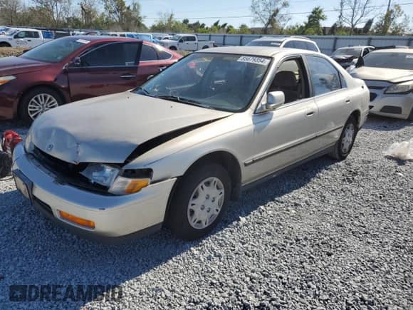 1995 Honda Accord LX z VIN 1HGCD5630SA158577, wystawiony jako Copart lot #85679354 z przebiegiem 149 213 mil mil oraz Szkoda całkowita • Salvage title. Historia ofert i sprzedaży dostępna na DreamBid. Obrazek 1.
