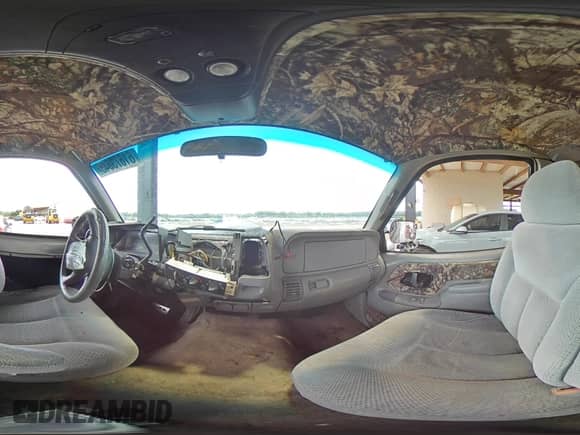 1998 GMC Sierra 1500 с VIN 2GTEC19R1W1530382, выставлен на аукционе Copart как лот 61673645 с пробегом 374 461 миль миль и Списание • Salvage title. История ставок и продаж доступна на DreamBid. Изображение 15.