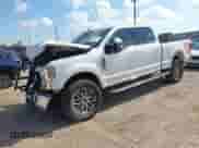 2019 Ford F-250 XL z VIN 1FT7W2B68KED25978, wystawiony jako IAAI lot #42975091 z przebiegiem 98 958 mil mil oraz . Historia ofert i sprzedaży dostępna na DreamBid. Obrazek 17.