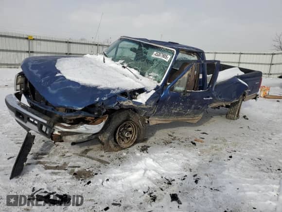 1996 Ford F-150 с VIN 1FTEF14Y0TLB45813, выставлен на аукционе Copart как лот 45307905 с пробегом Не указан миль и Списание • Salvage title. История ставок и продаж доступна на DreamBid. Изображение 1.