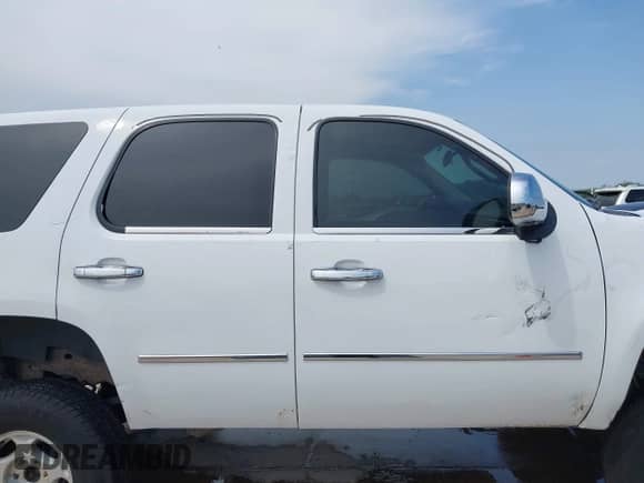 2012 Chevrolet Tahoe Commercial с VIN 1GNSK2E03CR162431, выставлен на аукционе IAAI как лот 42319279 с пробегом 142 395 миль миль и . История ставок и продаж доступна на DreamBid. Изображение 14.