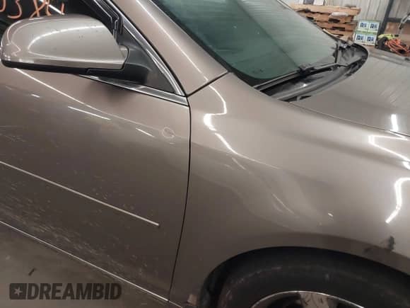 2012 Chevrolet Malibu 1LT z VIN 1G1ZC5E06CF218586, wystawiony jako IAAI lot #42838384 z przebiegiem 183 069 mil mil oraz . Historia ofert i sprzedaży dostępna na DreamBid. Obrazek 6.