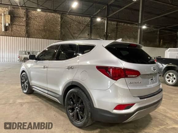 2018 Hyundai Santa Fe Ultimate с VIN 5XYZW4LAXJG503953, выставлен на аукционе Copart как лот 84291965 с пробегом 154 394 миль миль и Чистый • Clean title. История ставок и продаж доступна на DreamBid. Изображение 3.