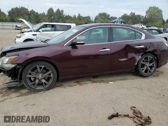 2014 Nissan Maxima SV with VIN 1N4AA5AP1EC498361, listed as a Copart auction lot 81553115 with 105,398 mi miles and Salvage title. Bid and sale history available at DreamBid. Image 14.